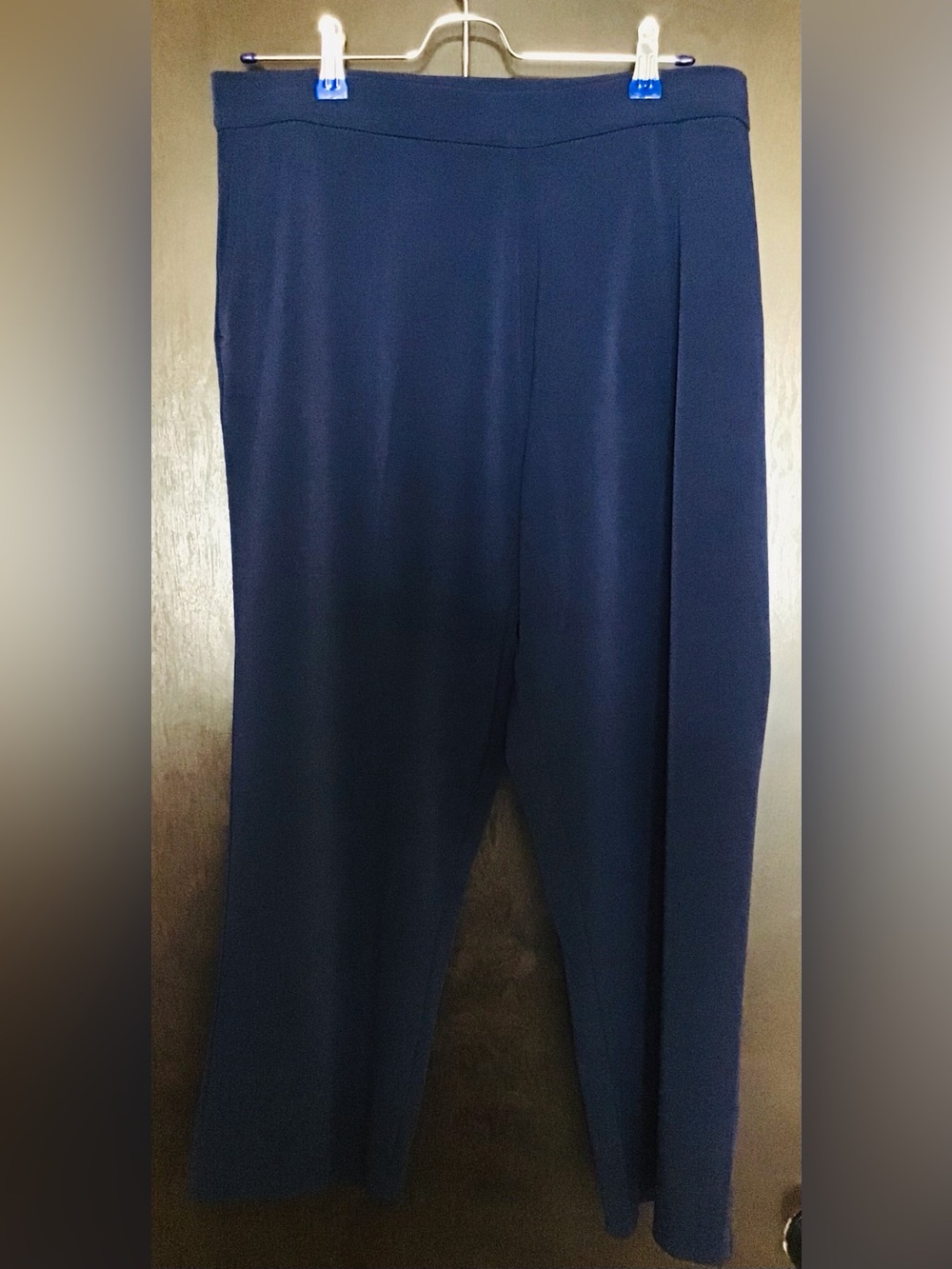 Susan Graver Cropped Navy Dress Pants